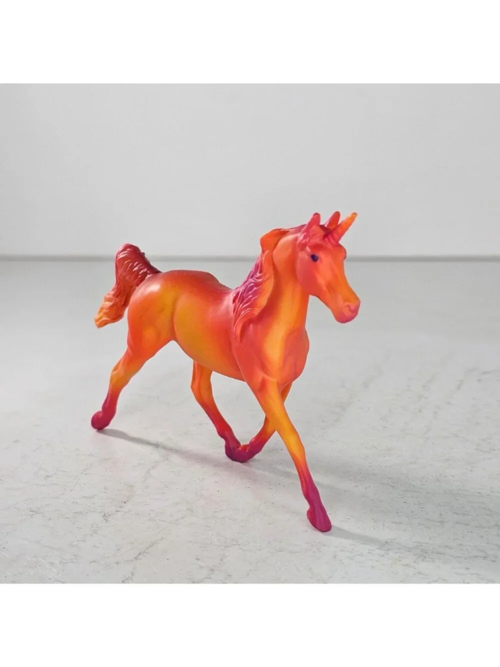 Breyer Stablemate Unicorn Swirl Dreamcicle Orange Trotting Mare #6912